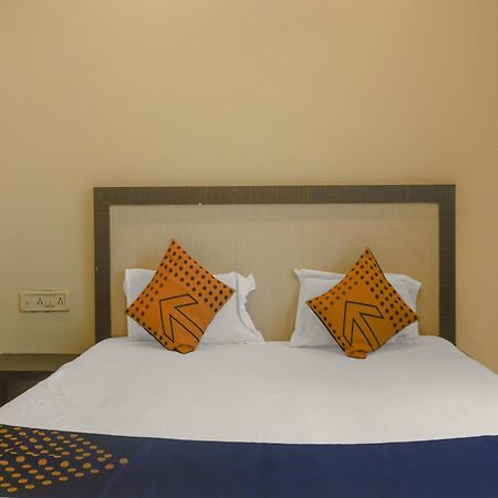 Hotel O Peacock Lodging Kharakvasla Exterior photo